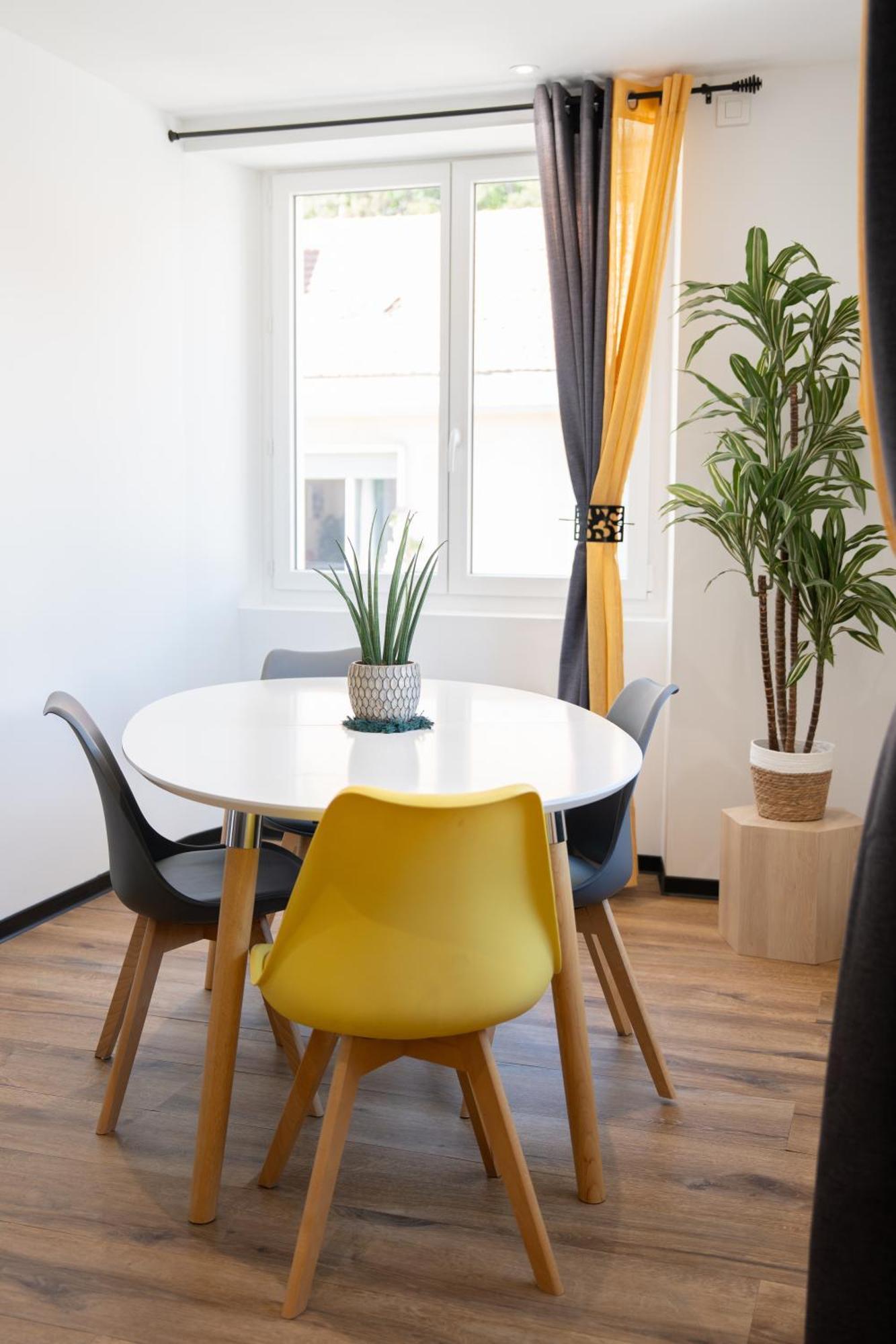 Appartement Centre De Sisteron Exterior photo